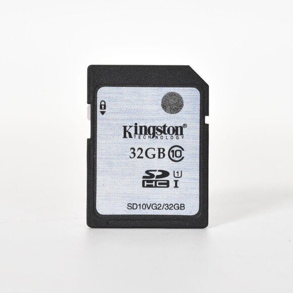 Canon VIXIA HF R700 Full HD Camcorder Kit With Advanced Zoom & Accessories - Picture 15 of 16